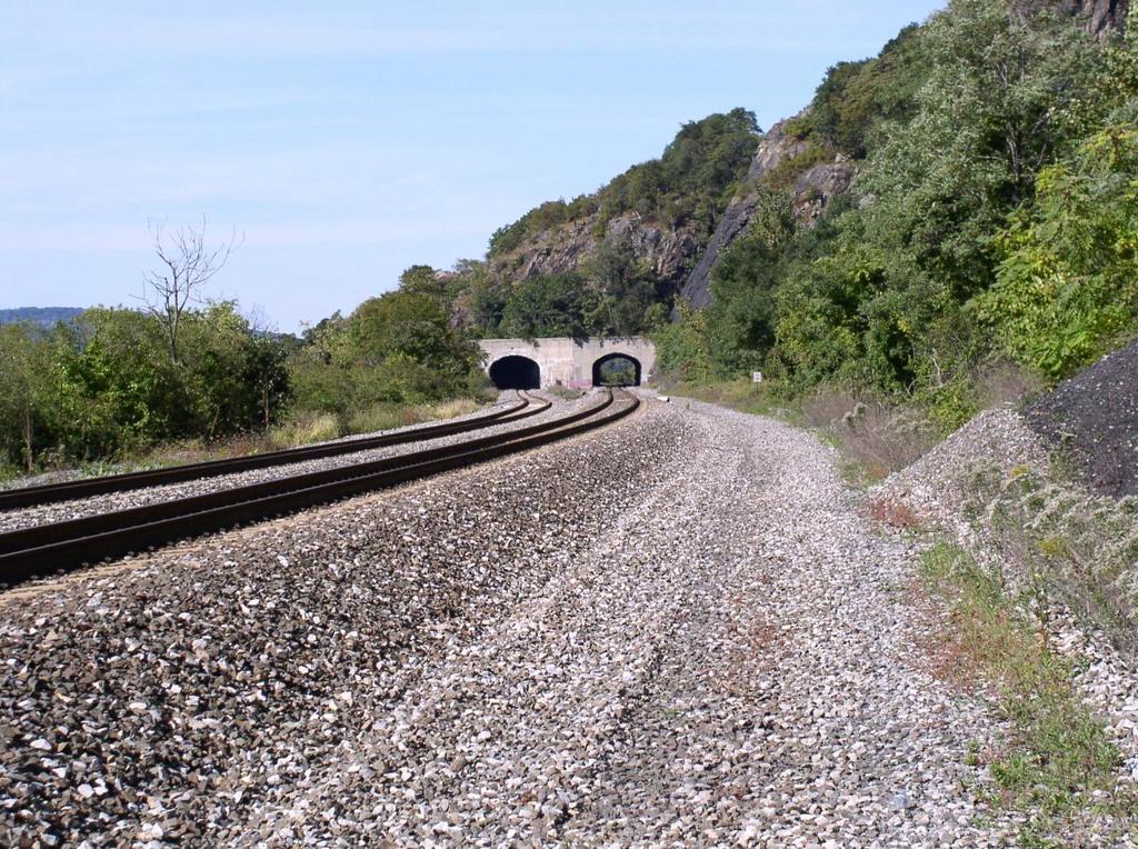 train_tunnels