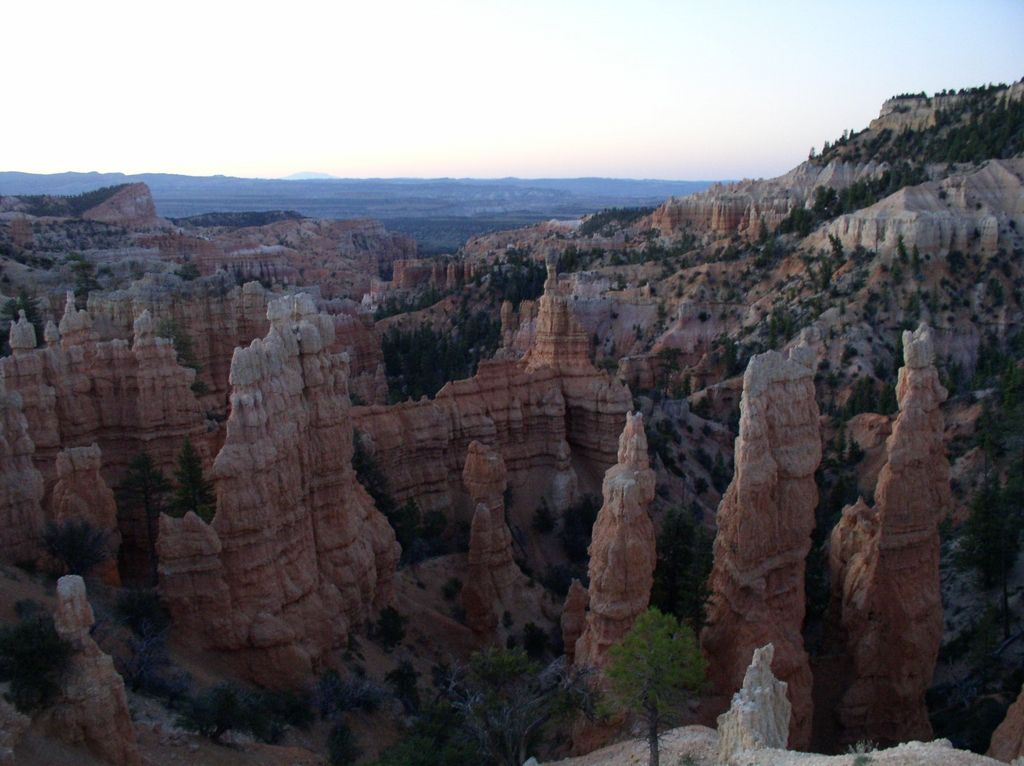 b_sinkingship_fairylandcanyon_boatmesa_dawn