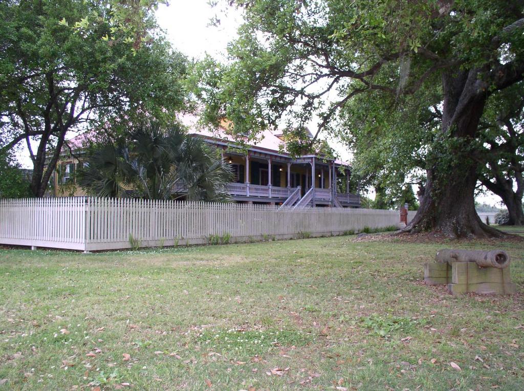 creole_plantation_house